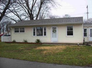 3219 Lakeshore Dr, Monroe, MI 48162