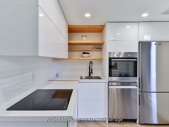 4th image of 1210 Don Mills Rd #206