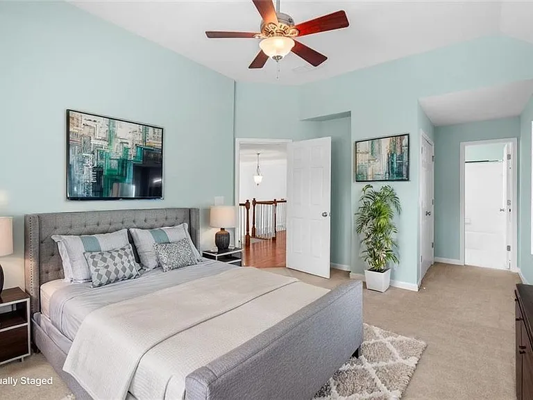 350 Wembley Cir — Photo 15