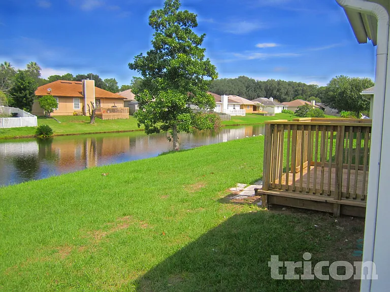 3042 Waters View Cir — Photo 15