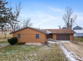 3178 N Berlin School Rd, Ridott, IL 61067