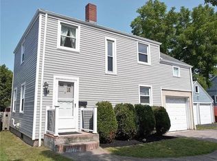 18 Westmoreland Dr, Rochester, NY 14620