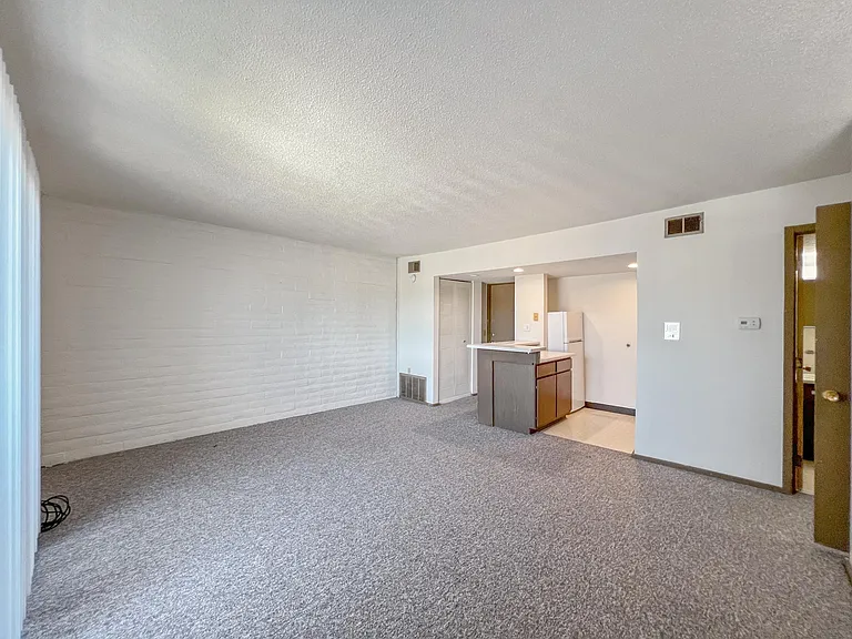 135 Dotson Dr #101 — Photo 2