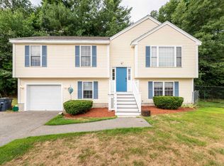 19 Souhegan Dr, Nashua, NH 03063