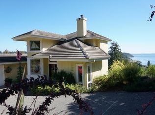 17310 Sylvester Rd SW, Seattle, WA 98166