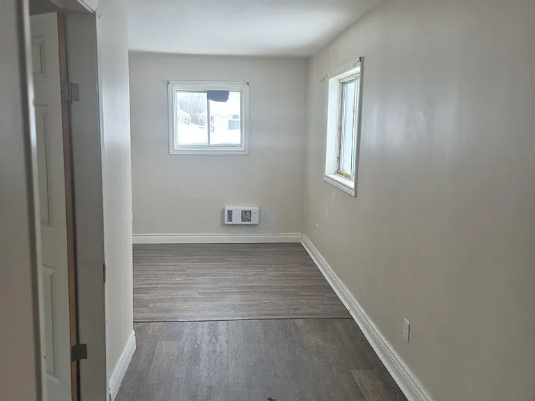 227 Turner Ave — Photo 3