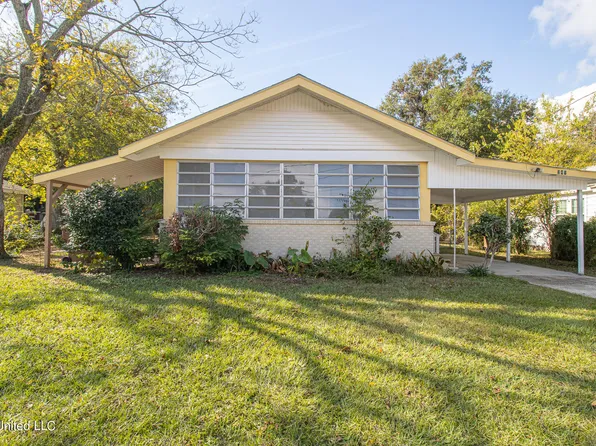 241 Santini St, Biloxi, MS 39530