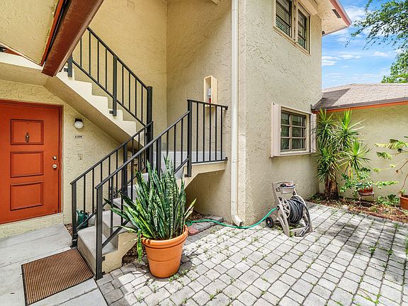5th image of 1779 NE 39th Court #1106