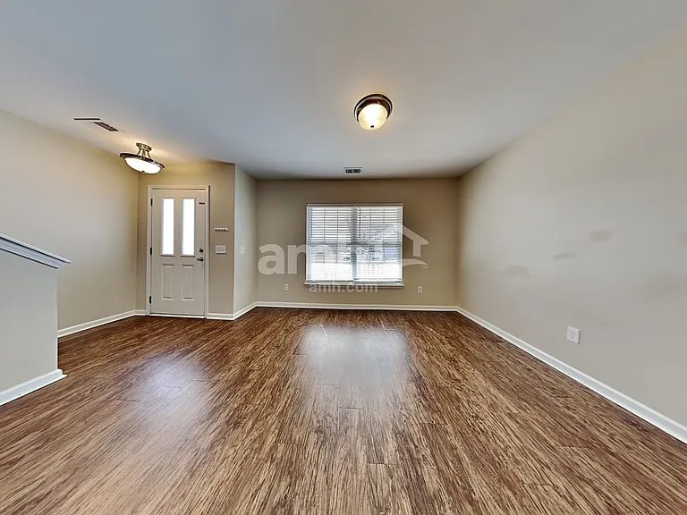 138 Decatur Dr — Photo 6