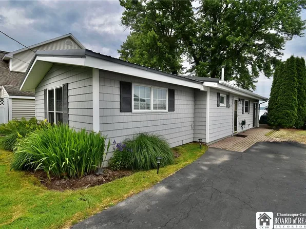 2420 Lakeside Dr, Ashville, NY 14710