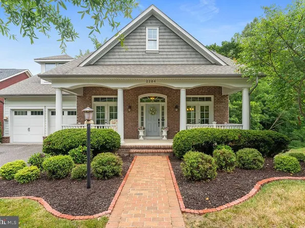2204 Potomac River Blvd, Dumfries, VA 22026