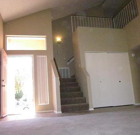 4th image of 3014 E Brookwood Ct