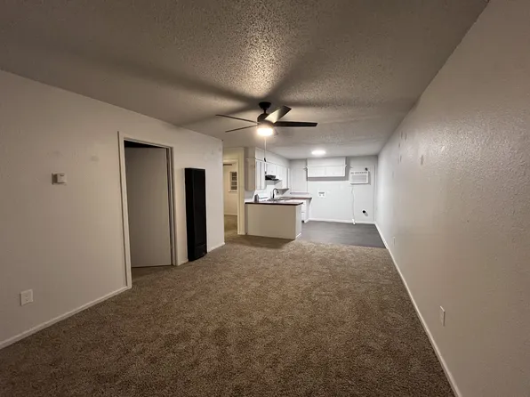 707 47th St #B, Lubbock, TX 79404