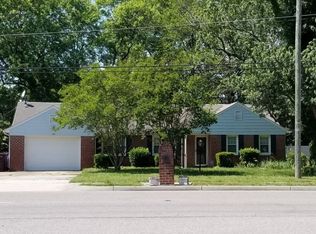 536 Providence Rd, Chesapeake, VA 23325