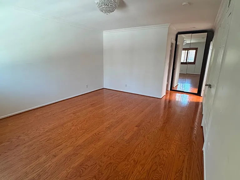 4153 W Sarah St — Photo 30