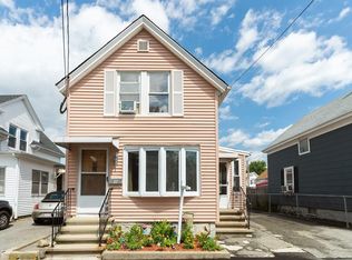 37 Beaver St, Lowell, MA 01850