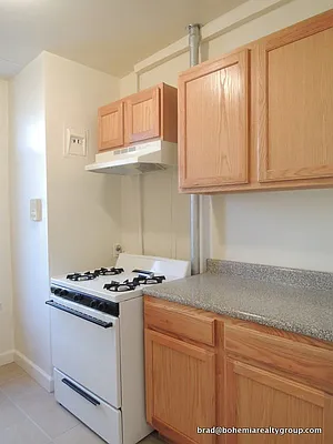 Rented by Bohemia Realty Group | media 27