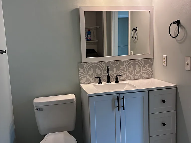 2328 Oakwood St — Photo 10