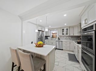 105 Cross St, Randolph, MA 02368