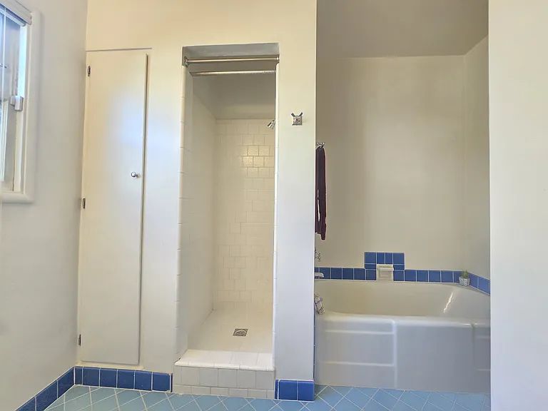 3901 Downey Way — Photo 27
