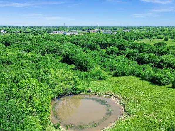 417 County Road 4200, Bonham, TX 75418