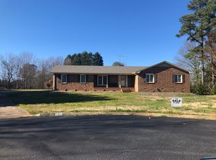 4 Pine Terrace Ln, Boiling Springs, SC 29316