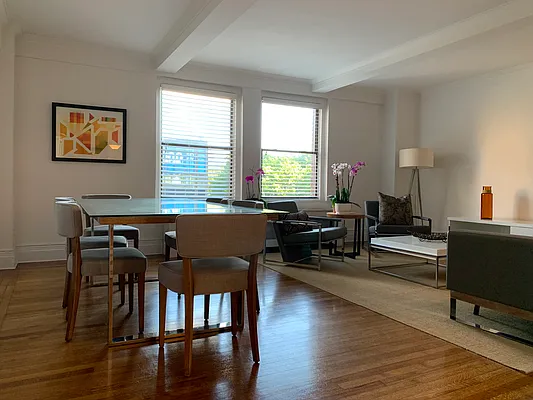 Rented by Oxford Property Group | media 29