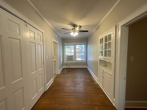 3rd image of 553 Gladstone Blvd APT B