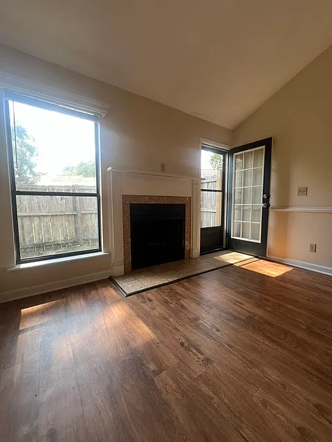 905 East Estates Boulevard - 1 — Photo 3