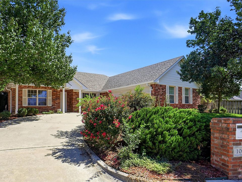 1st image of 104 Carissa Ct