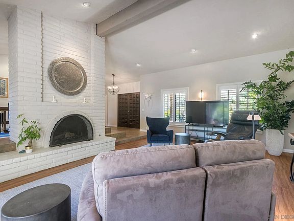 5th image of 338 Merrywood Ln