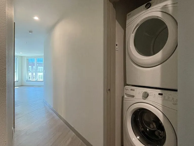 Lexington Apartments — Photo 49