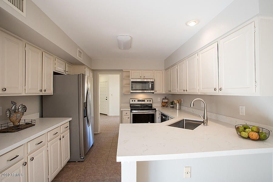 1st image of 10078 E Calle De Cielo Cir