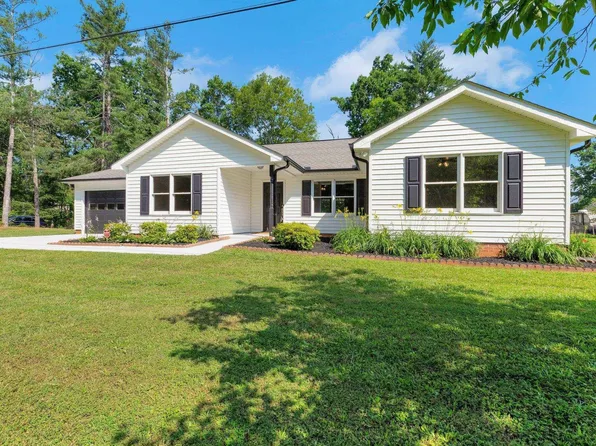 226 Silver Lake Rd, Duncan, SC 29334