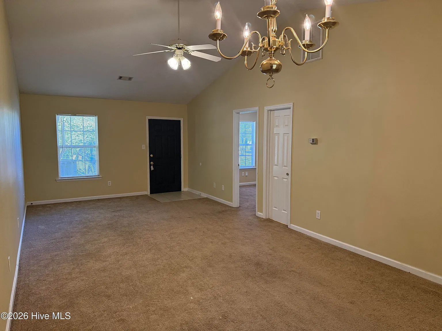 2 bed, 2.0 bath, 1092 sqft, $1,250 — Photo 4