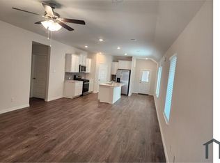 3517 Cribbing Trl, Aubrey, TX 76227