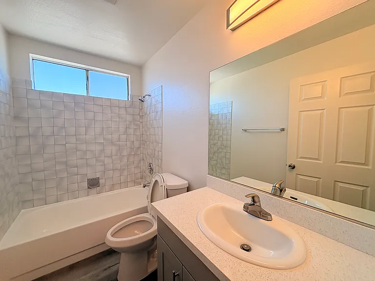 311 E Cedar Ave #202 — Photo 12