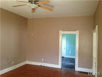 3rd image of 105 N Desloge Dr