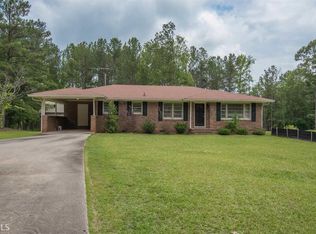 695 Macedonia Rd, Newnan, GA 30263