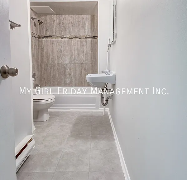 58 Albert St #5 — Photo 22