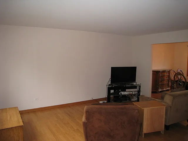 706 N Point Dr — Photo 3