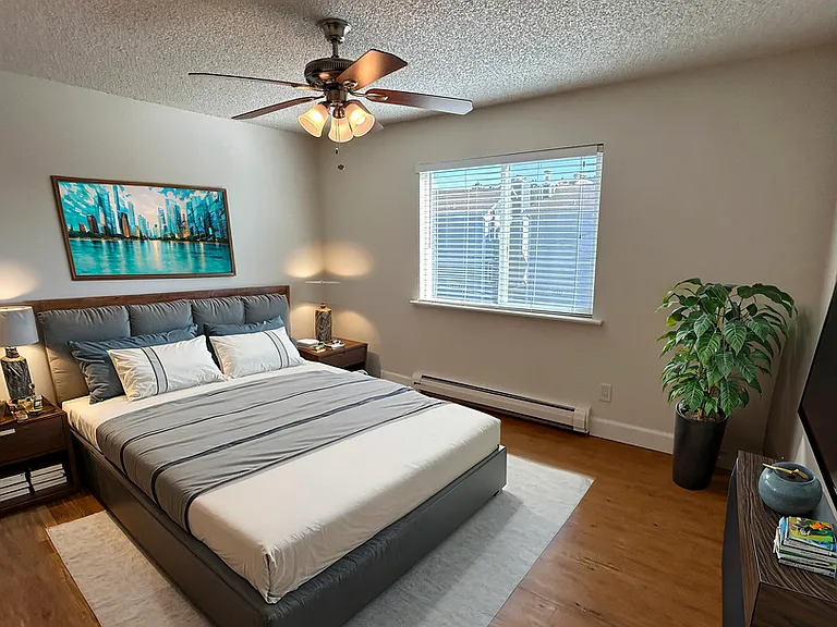 Cottonwood Creek Apartments — Photo 40