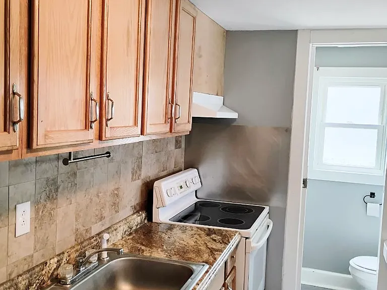 1146 S High School Rd — Photo 8