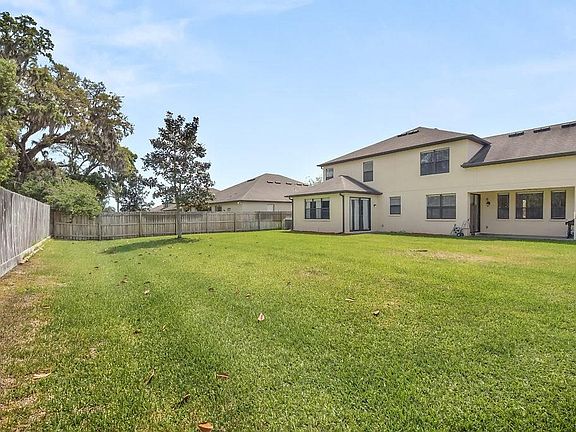 5th image of 12704 Charity Hill Ct