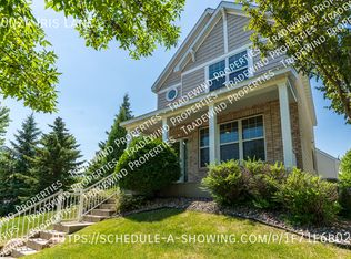 10024 Iris Ln, Eden Prairie, MN 55347