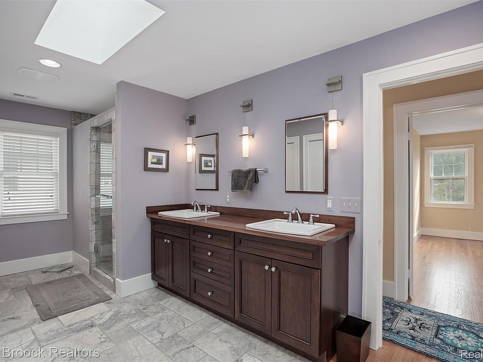 46 Oakdale Blvd, photo 22