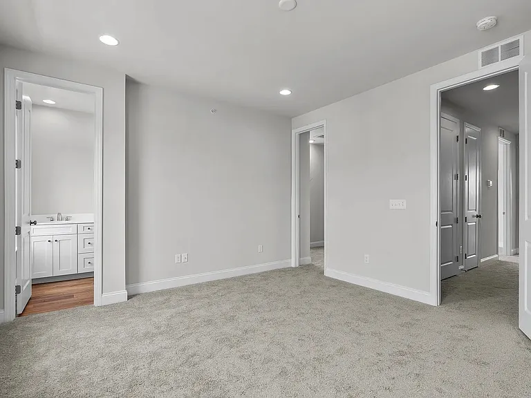 3088 Egreton Rd — Photo 10