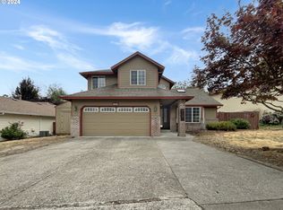 3002 SW Corbeth Ln, Troutdale, OR 97060