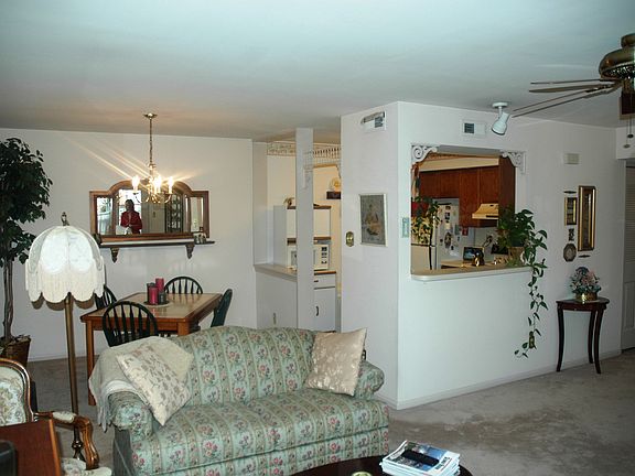 Living Room/Dining Room