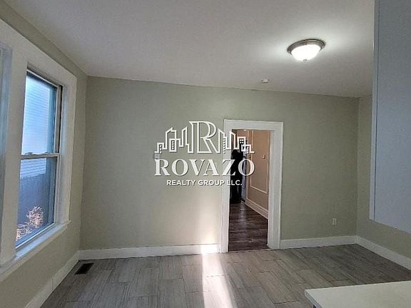 3rd image of 248 Nye Ave #1L